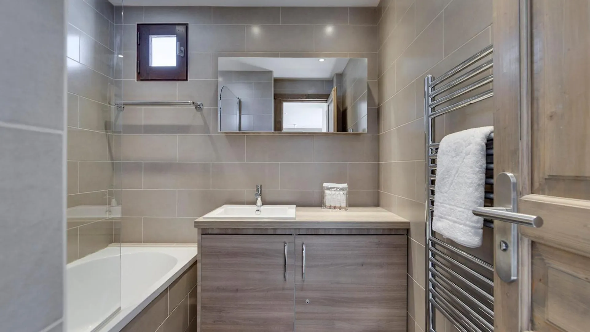 Charmant Appartement A Tignes Val Claret, Pres Des Commerces Et Pistes, Wifi Et Balcon Inclus - Fr-1-641-26 Apartment